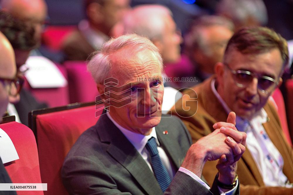 Ministerial Visits to Automotive Industry Day - Paris