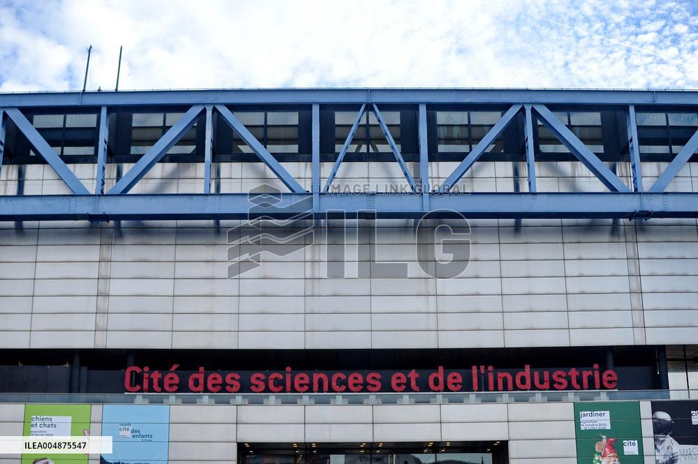 Ministerial Visits to Automotive Industry Day - Paris