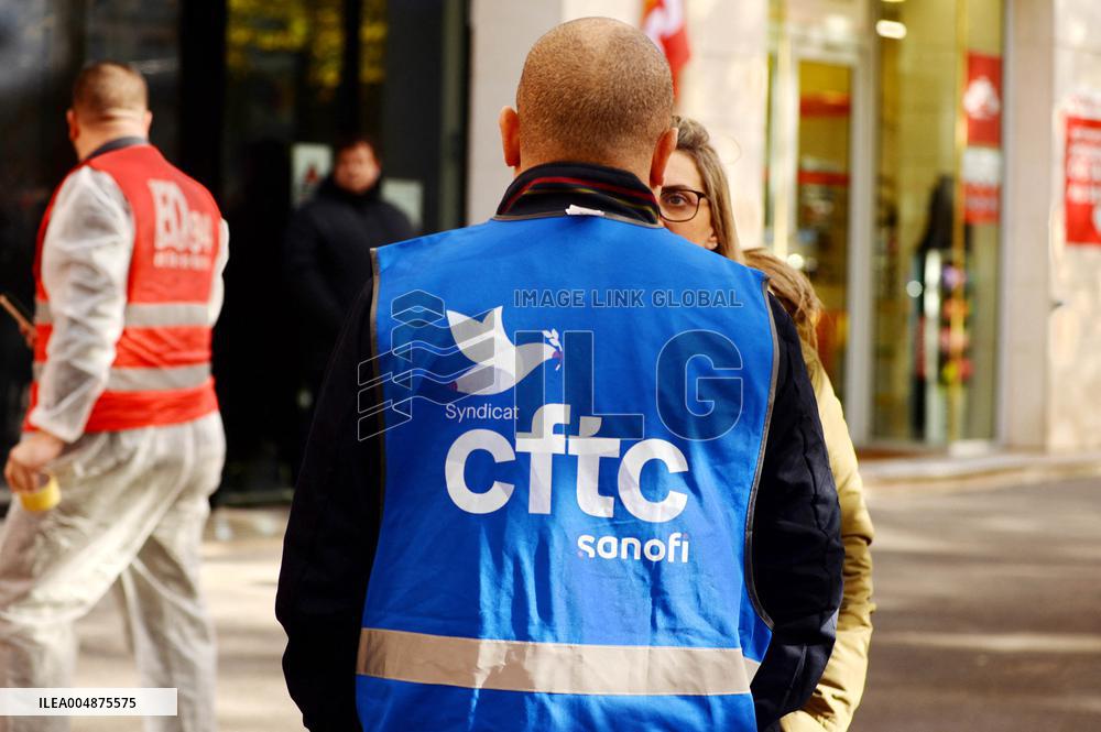 Inter-Union Rally In Front Of Maison Sanofi - Paris