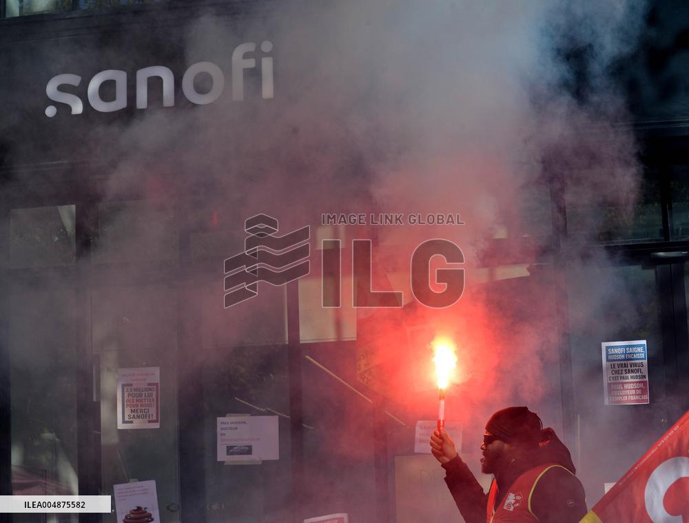 Inter-Union Rally In Front Of Maison Sanofi - Paris