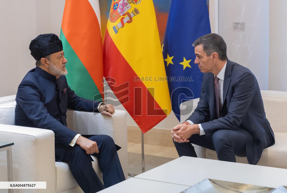Sanchez receives the Sultan of Oman at Moncloa - Madrid