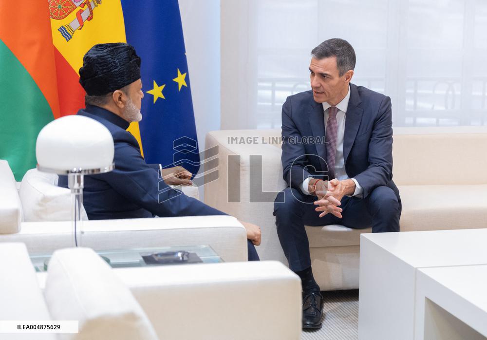 Sanchez receives the Sultan of Oman at Moncloa - Madrid