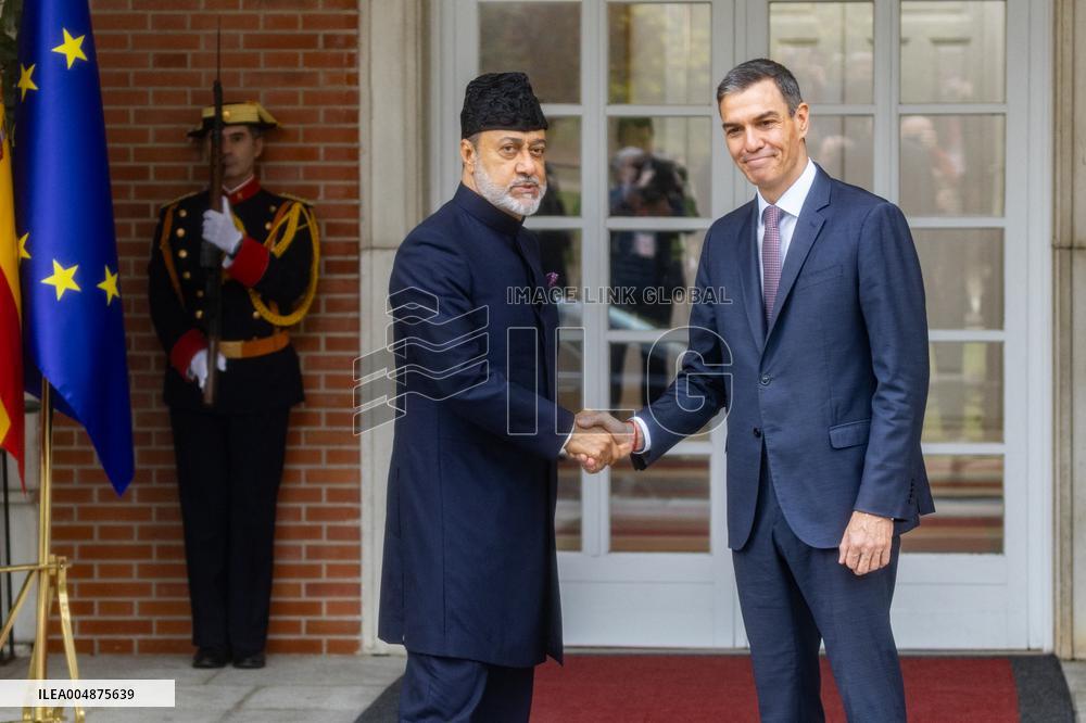 Sanchez receives the Sultan of Oman at Moncloa - Madrid