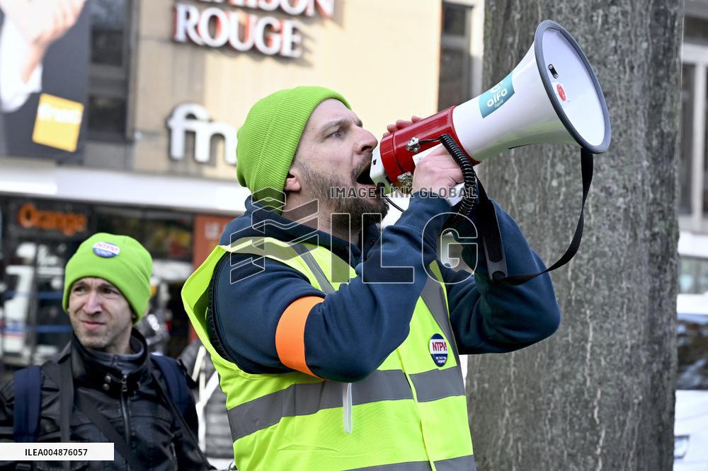 Protest Against Tax on E-Cigarette Liquids - Strasbourg