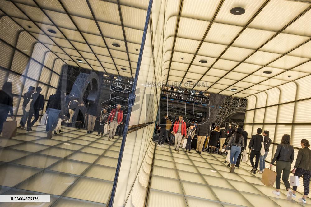 Illustration - Galeries Lafayette - Paris