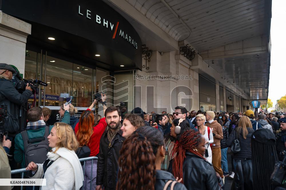 Illustration - Shein in BHV Paris