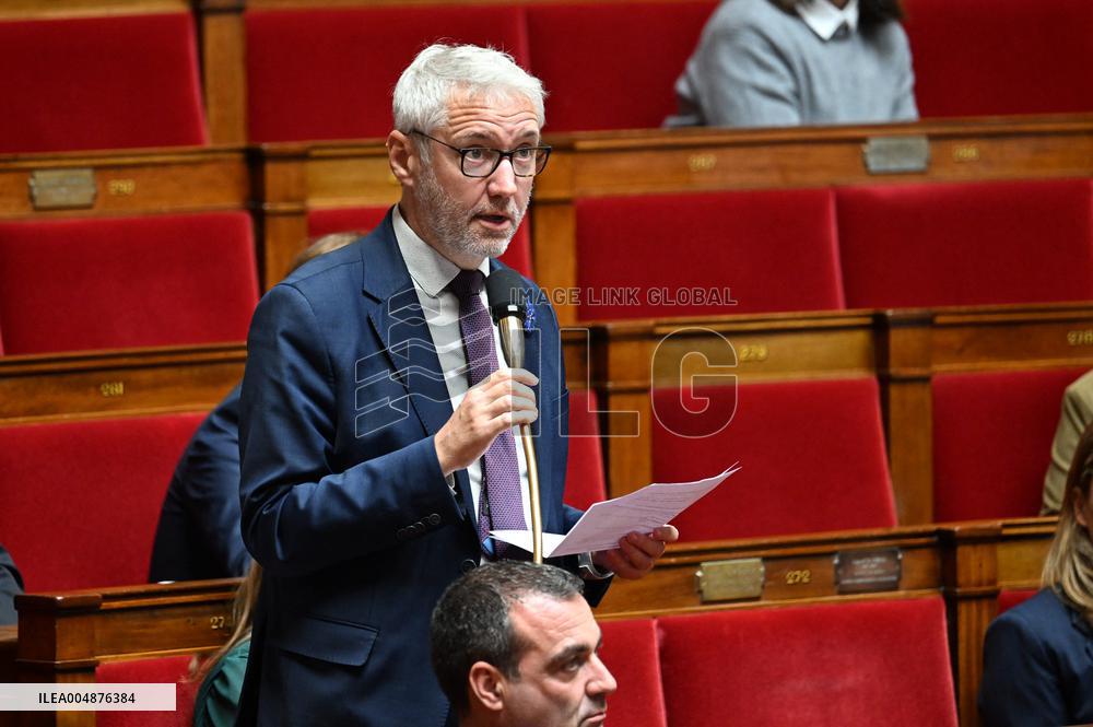 Session of Questions to the Government - Paris