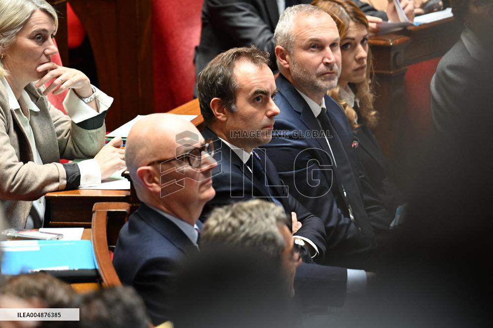 Session of Questions to the Government - Paris