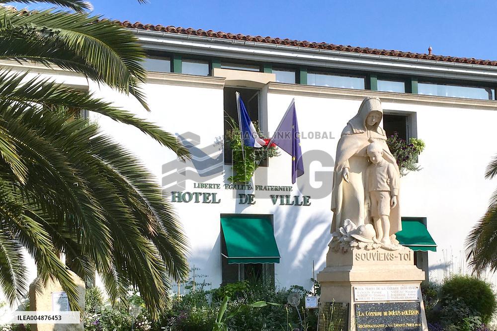 Driver Rams Into Pedestrians in Western France - Island of Oleron