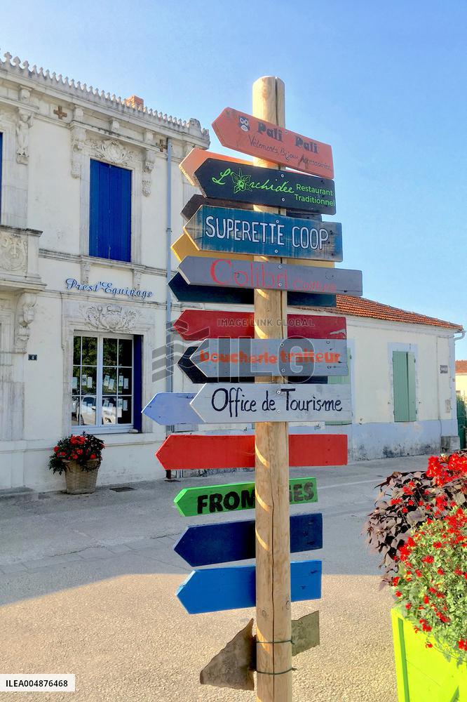 Driver Rams Into Pedestrians in Western France - Island of Oleron