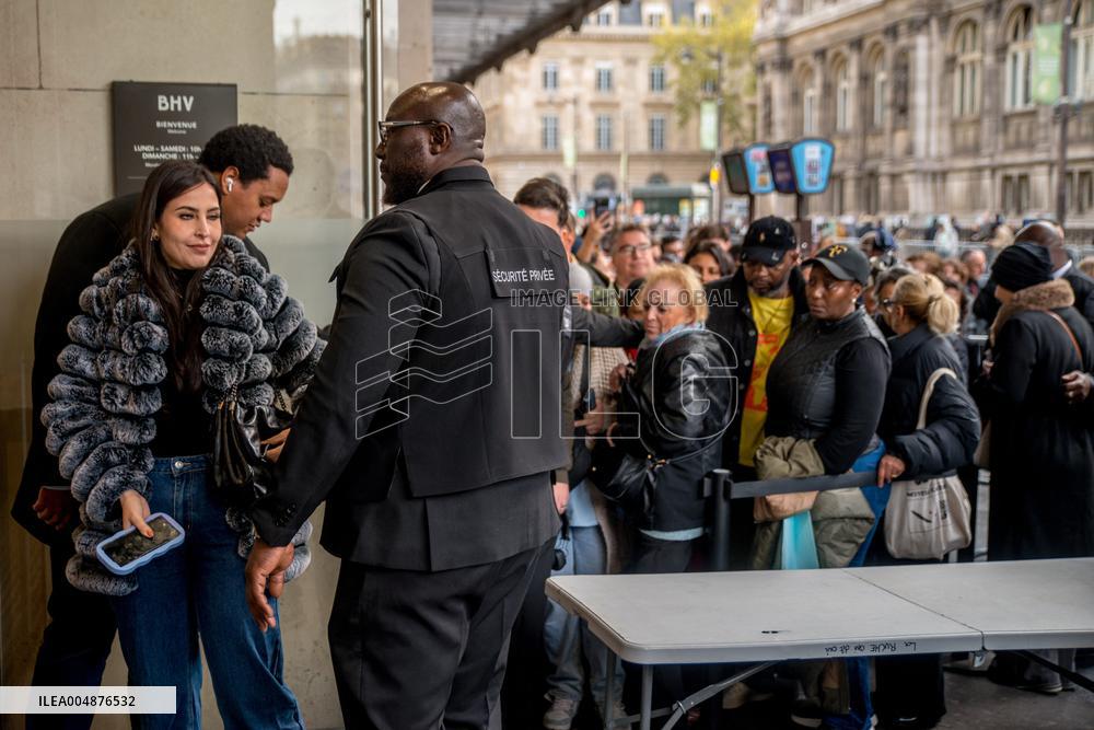 Shein Opens at BHV - Paris