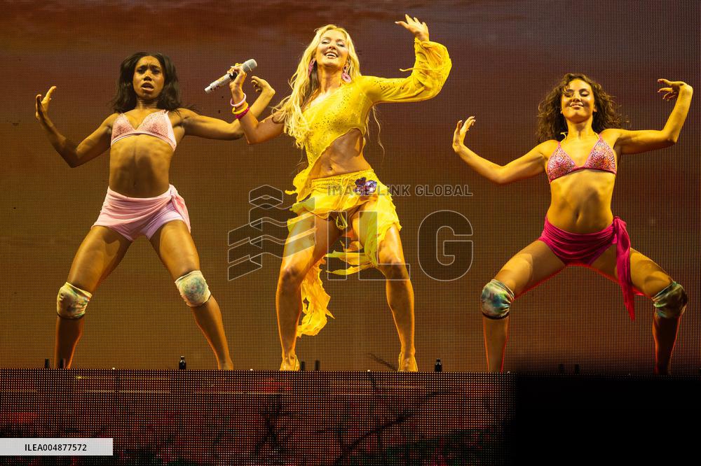 Zara Larsson In Concert - London