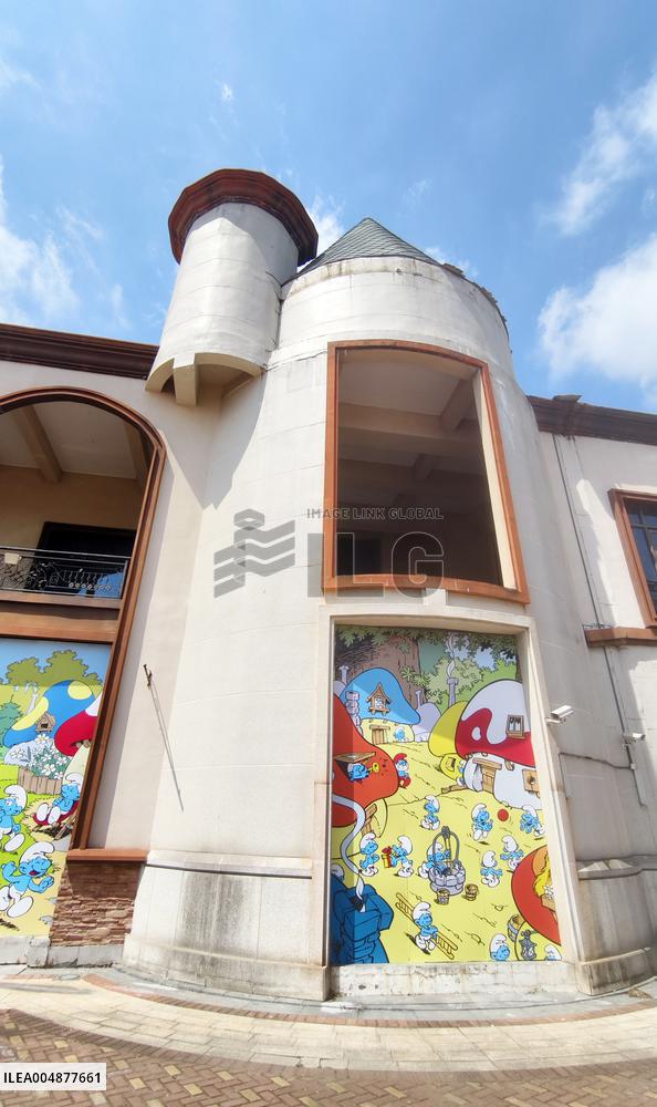 The Asia-Pacific's First Smurfs Theme Park at Shanghai Shimao Dream City