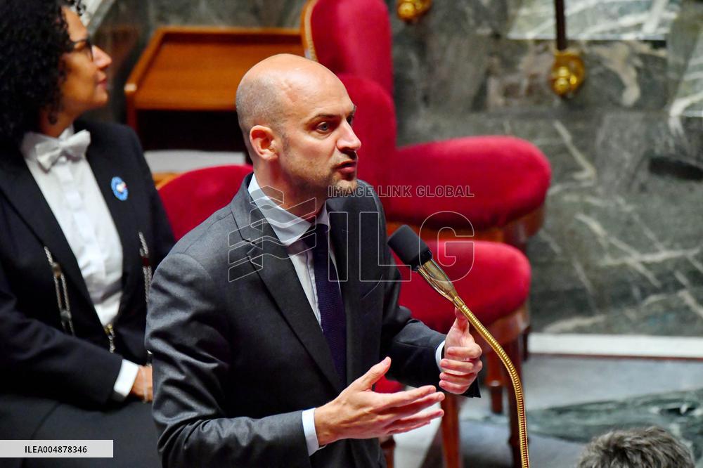 Questions to the Government - Paris