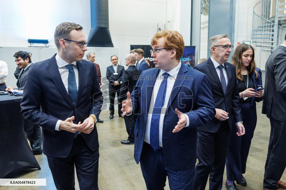 Skeleton Technologies opens plant in Finland