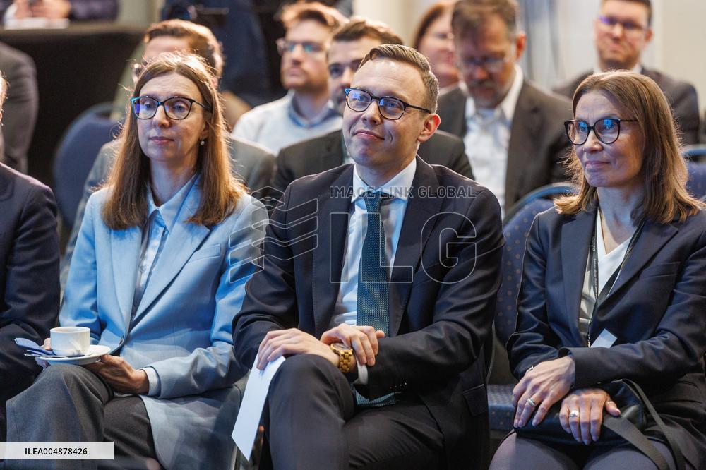 Skeleton Technologies opens plant in Finland