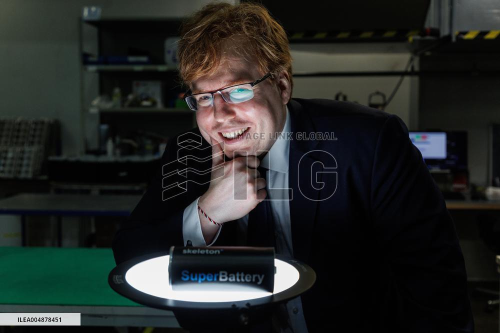 Skeleton Technologies opens plant in Finland