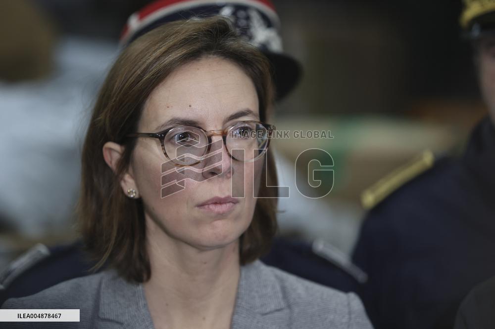 Operation to Inspect Packages from Shein - Paris