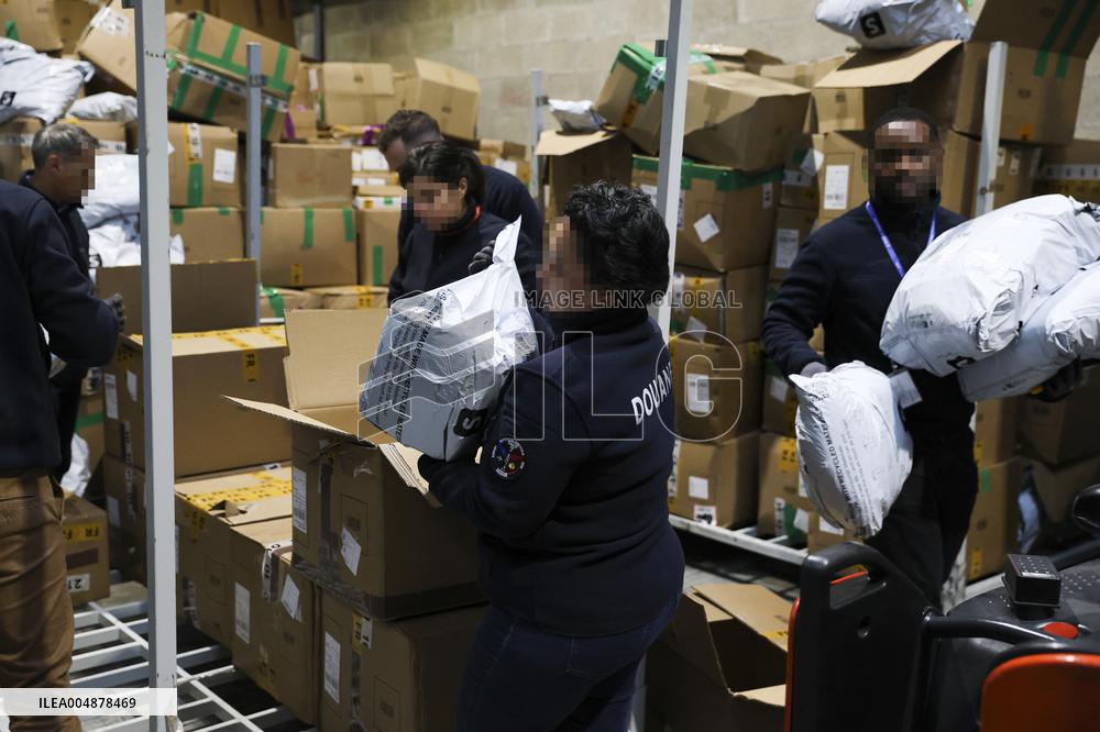 Operation to Inspect Packages from Shein - Paris