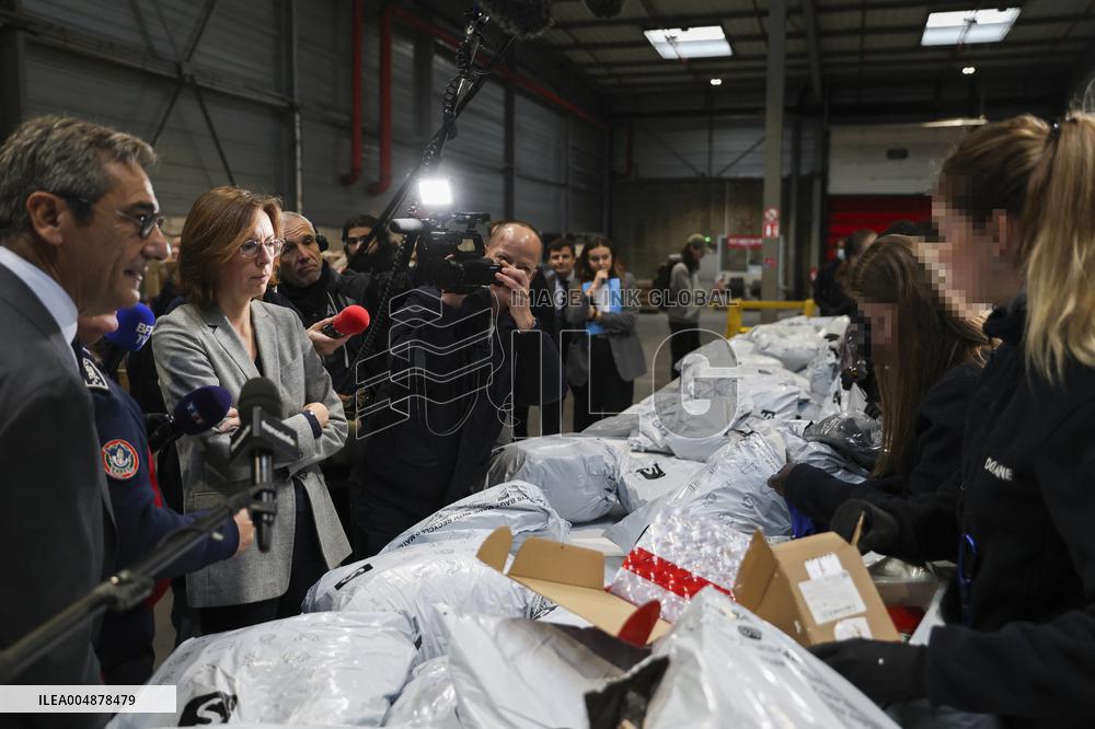 Operation to Inspect Packages from Shein - Paris
