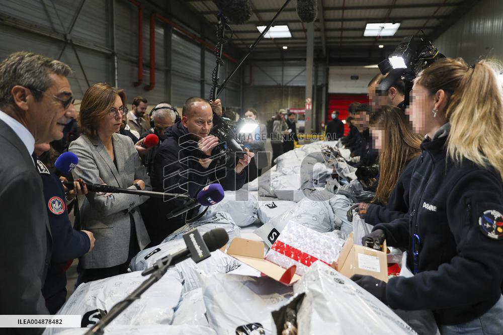 Operation to Inspect Packages from Shein - Paris