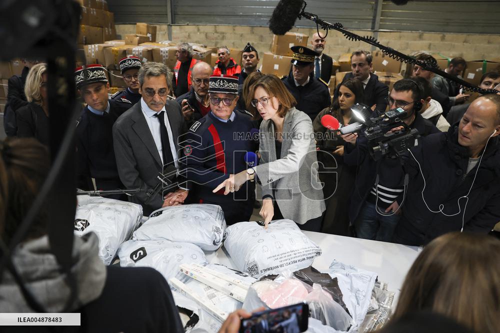 Operation to Inspect Packages from Shein - Paris