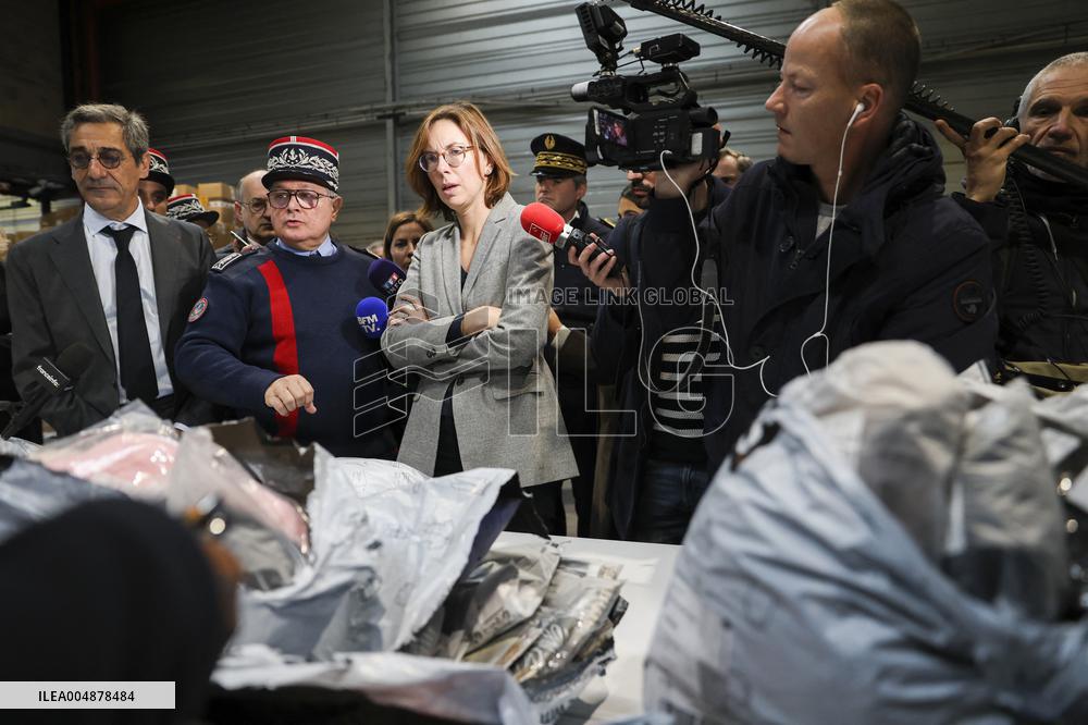 Operation to Inspect Packages from Shein - Paris