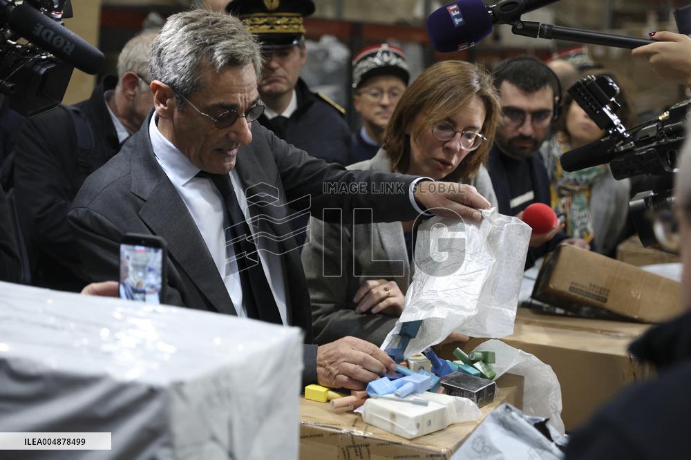 Operation to Inspect Packages from Shein - Paris