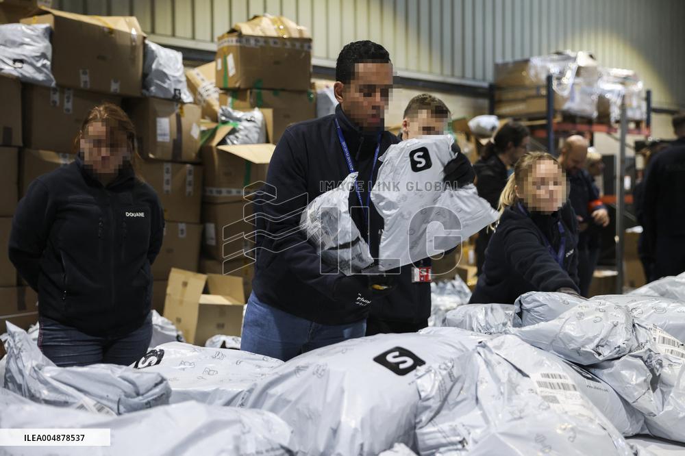Operation to Inspect Packages from Shein - Paris