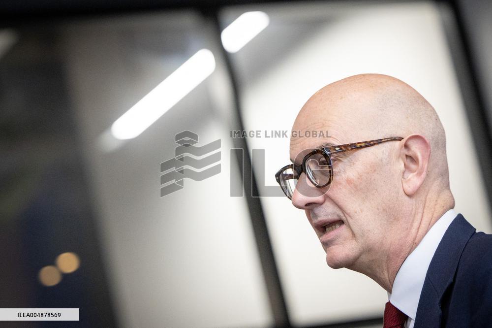 Roland Lescure at the Future4Care Incubator for the French Tech - Paris AJ