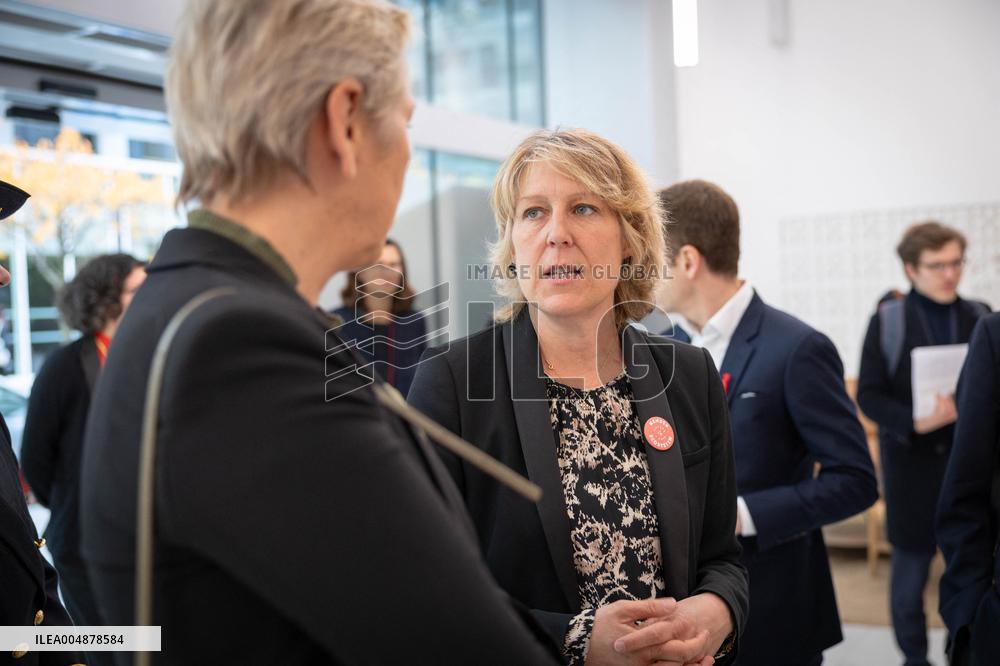 Roland Lescure at the Future4Care Incubator for the French Tech - Paris AJ