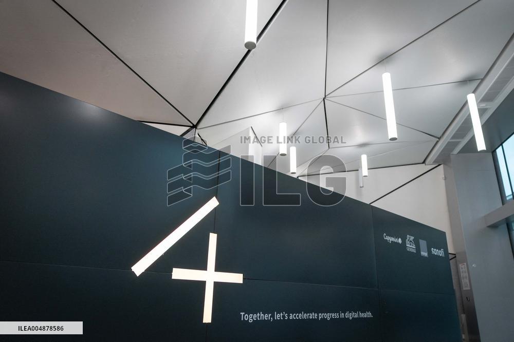 Roland Lescure at the Future4Care Incubator for the French Tech - Paris AJ