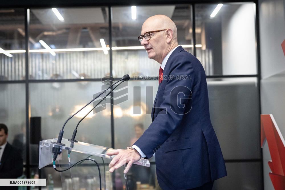 Roland Lescure at the Future4Care Incubator for the French Tech - Paris AJ