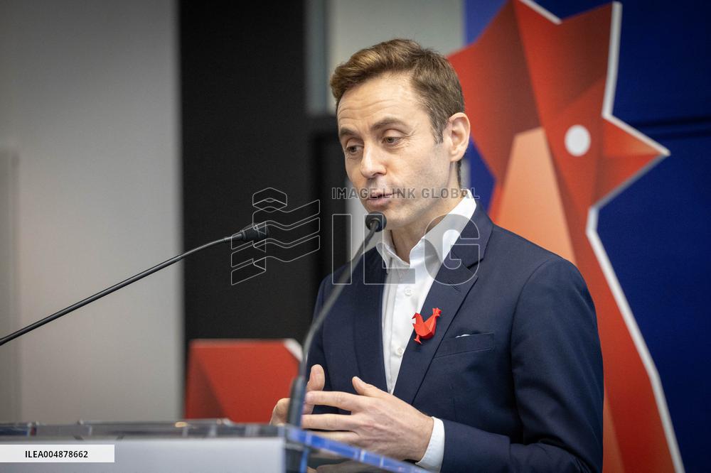 Roland Lescure at the Future4Care Incubator for the French Tech - Paris AJ