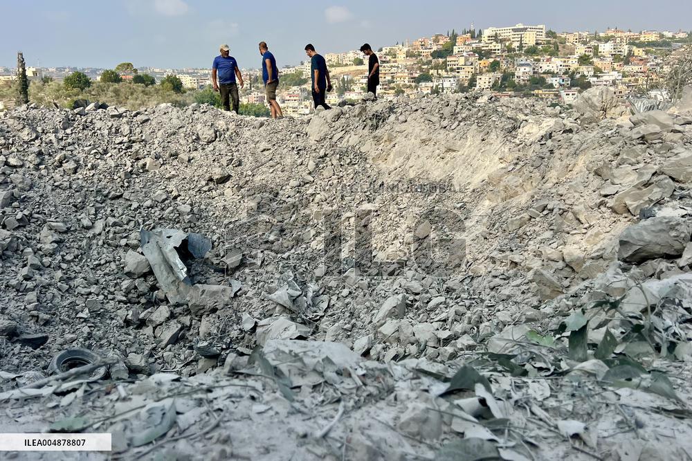 One Dead and Three Injured in An Israeli Air Strike in Southern Lebanon