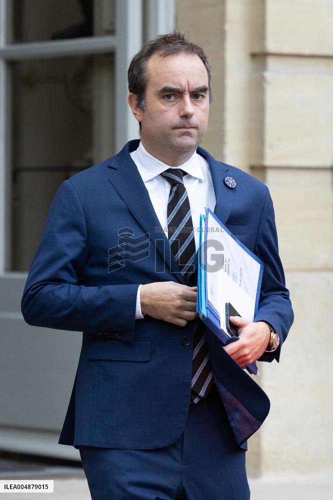 Prime Minister Meets with Regional Presidents - Versailles