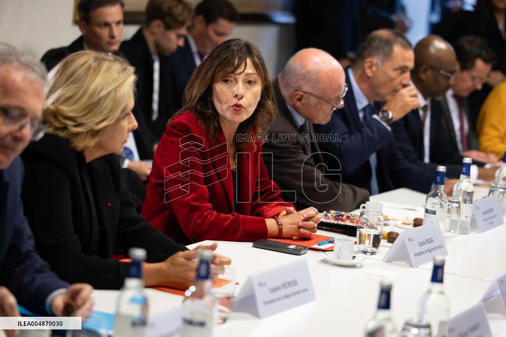 Prime Minister Meets with Regional Presidents - Versailles