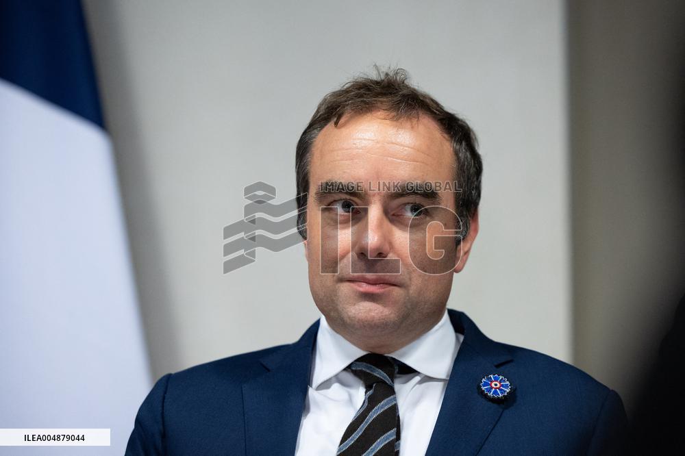 Prime Minister Meets with Regional Presidents - Versailles