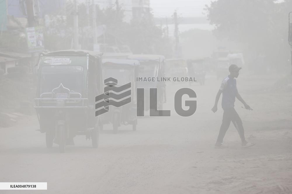 Air Quality Deteriorates in Dhaka - Bangladesh