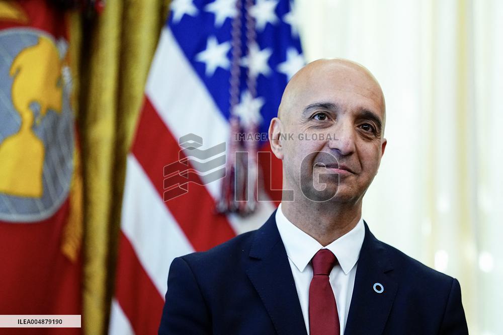 Trump Speaks in The Oval Office - Washington