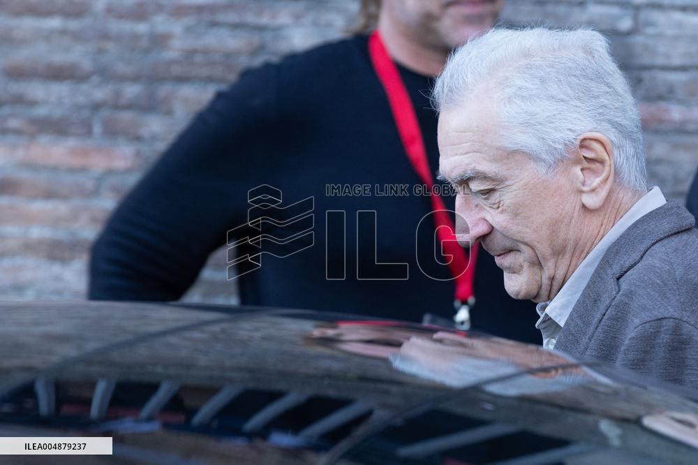 Robert De Niro Recieves The Capitoline Wolf - Rome