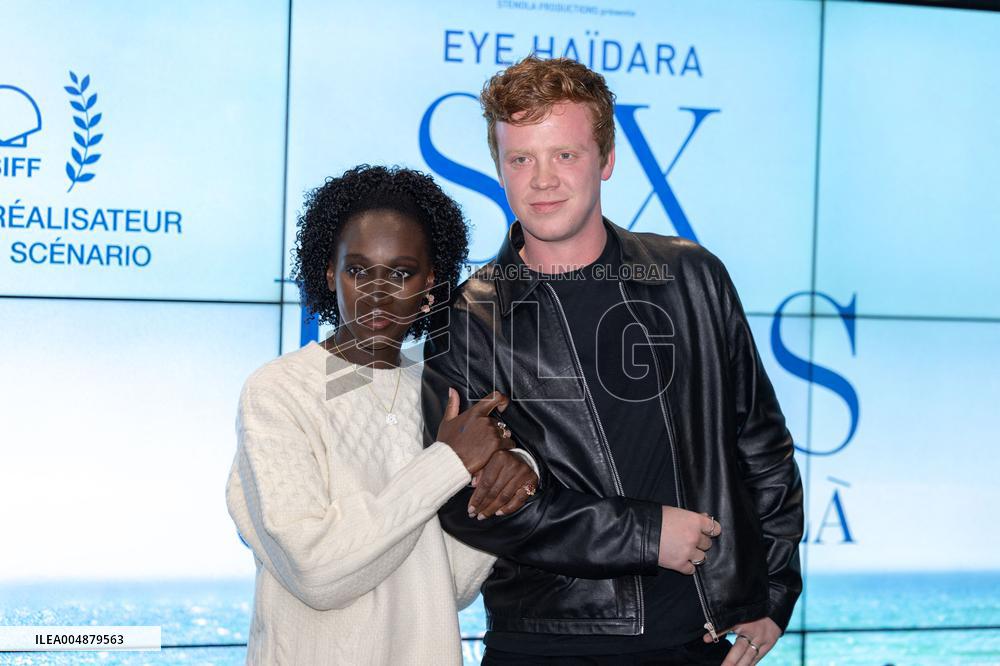 Six Jours Ce Printemps-La Premiere - Paris AJ