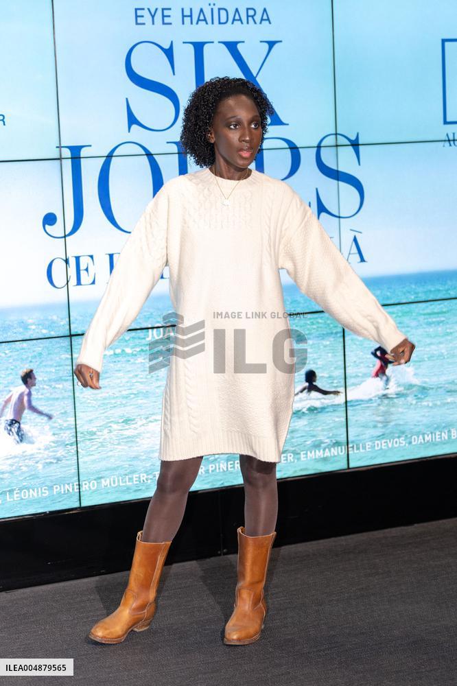 Six Jours Ce Printemps-La Premiere - Paris AJ