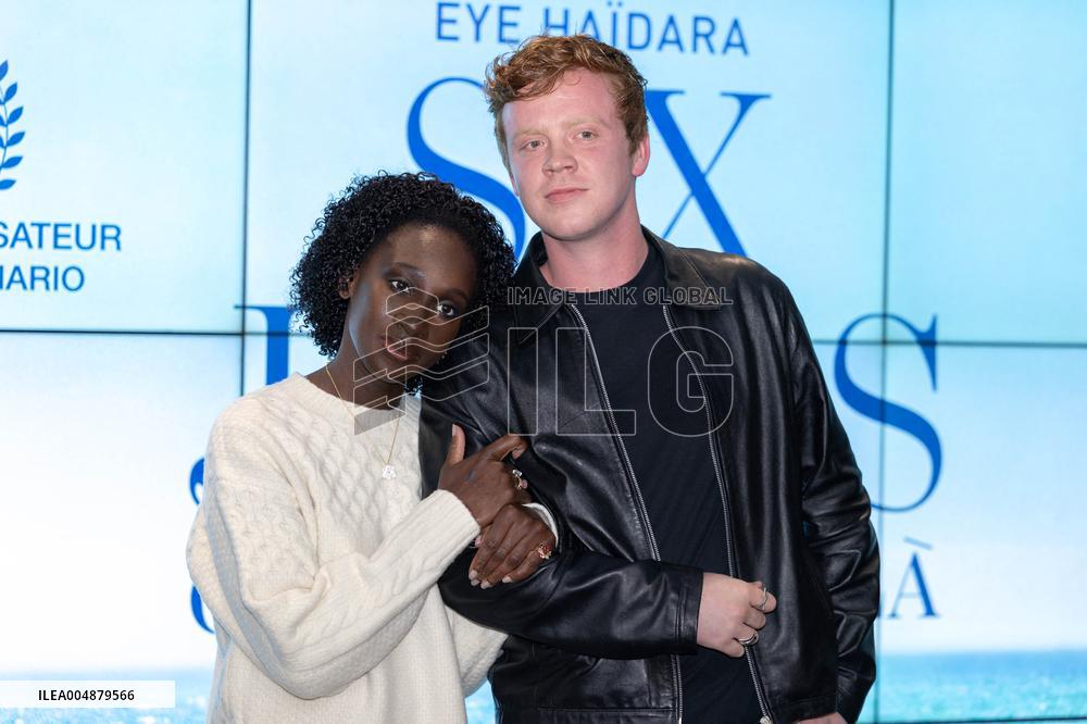 Six Jours Ce Printemps-La Premiere - Paris AJ