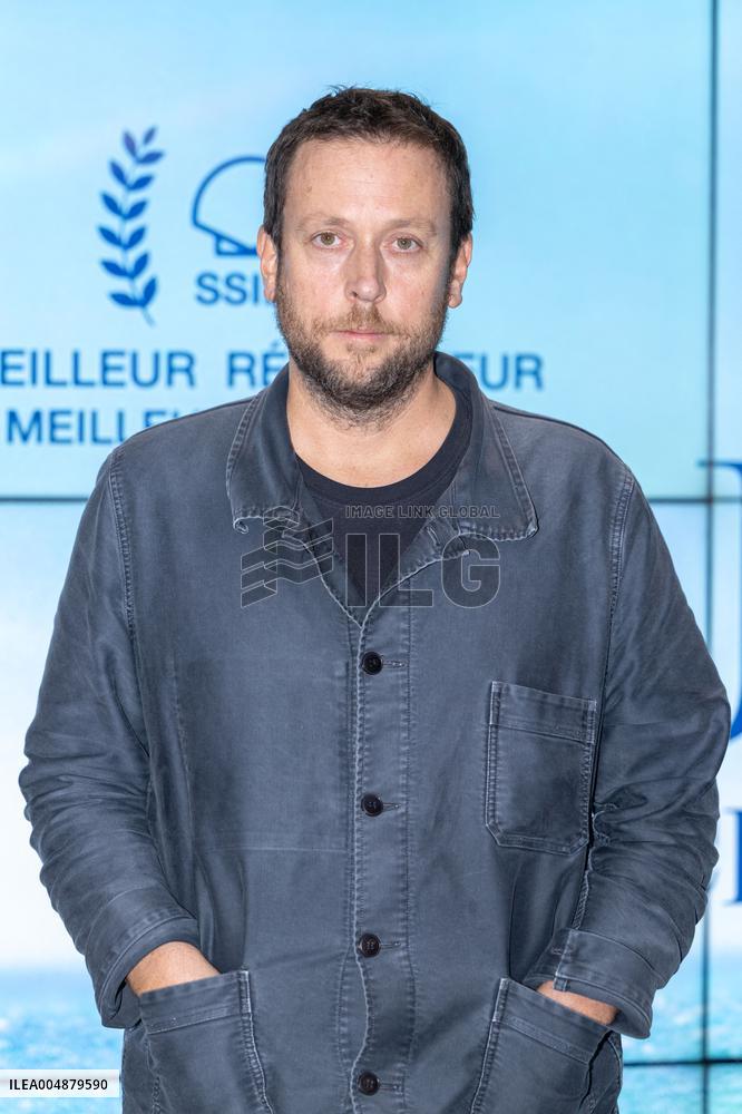 Six Jours Ce Printemps-La Premiere - Paris AJ