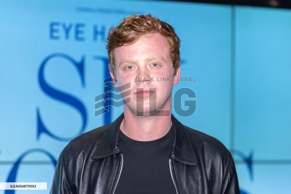 Six Jours Ce Printemps-La Premiere - Paris AJ