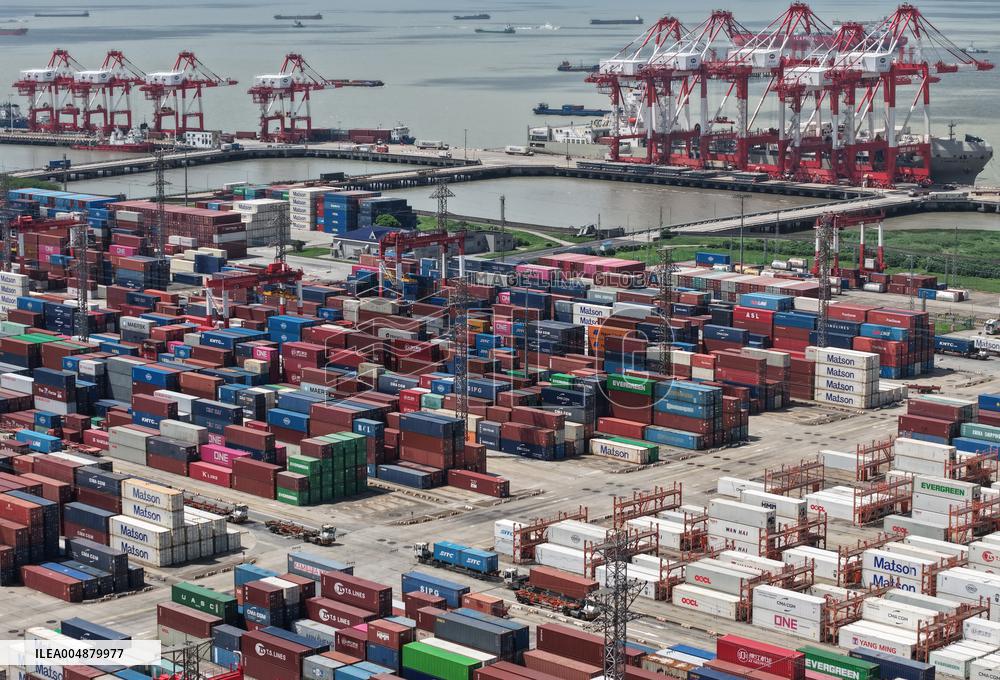 China Imports And Exports of Goods Trade Increased