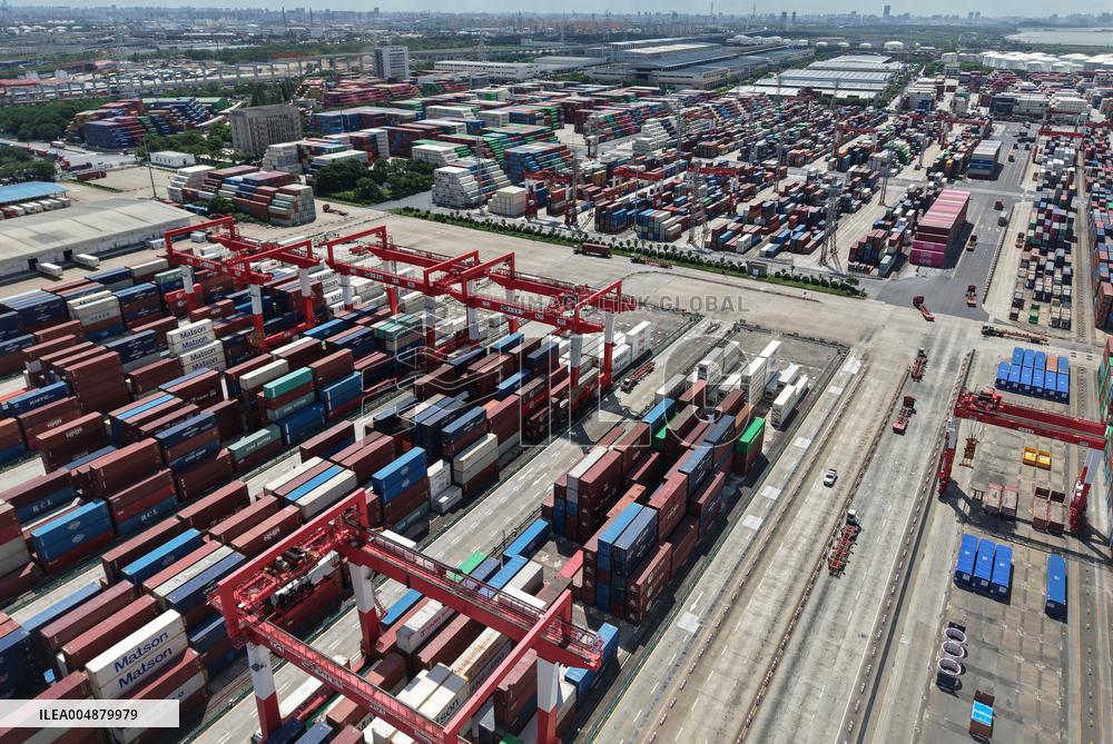 China Imports And Exports of Goods Trade Increased