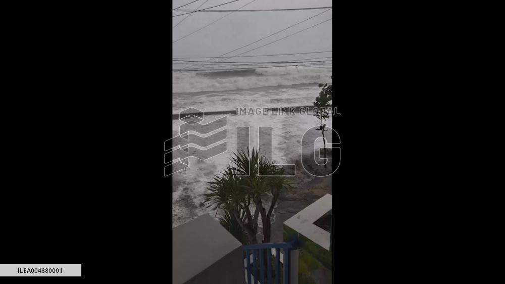 Vietnam: Typhoon Kalmaegi Brings Damaging Winds and Heavy Rain to Central Region 2