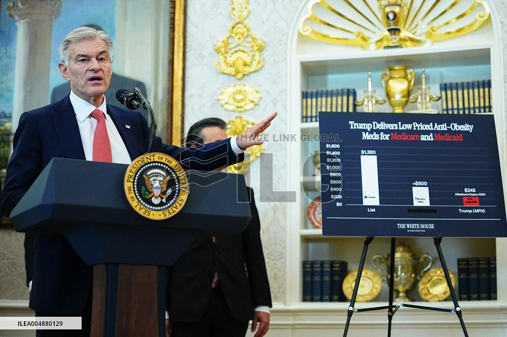 Donald Trump Announces Drug Pricing Deal With Pharma Giants - DC